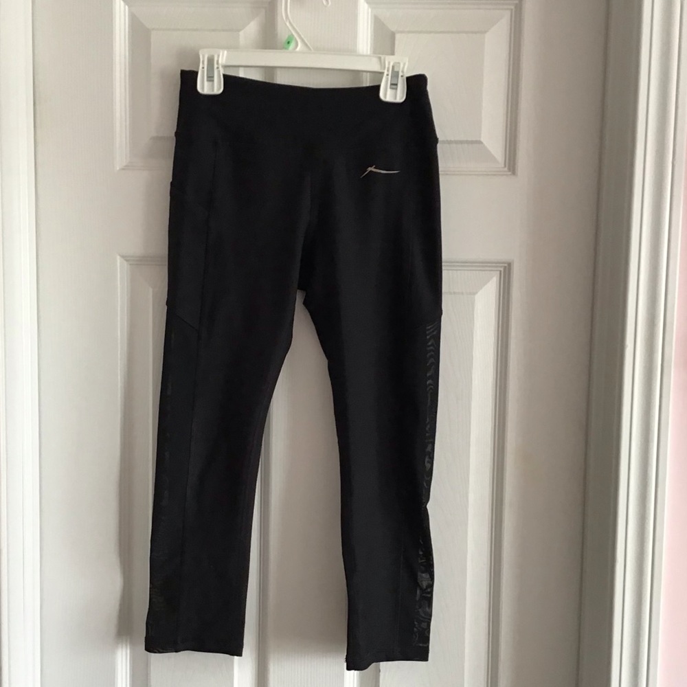 3/4 athletic length leggings with mesh